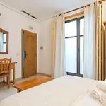 Centro بيت ضيافة 2*
