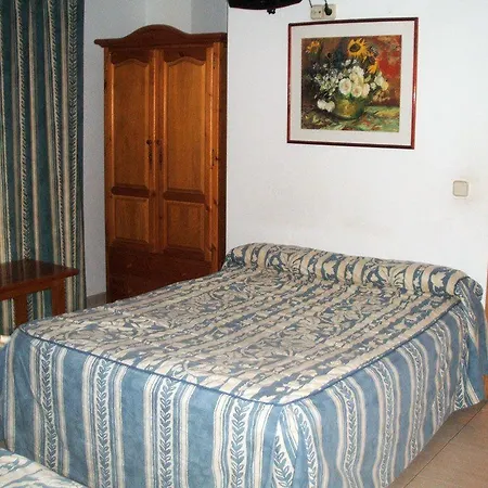 Centro Πανσιόν 2*